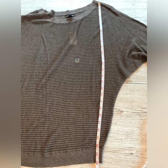 NWT Express Mesh Dolman Knit Sweater Top Taupe Brown Shirt M - Picture 9 of 12